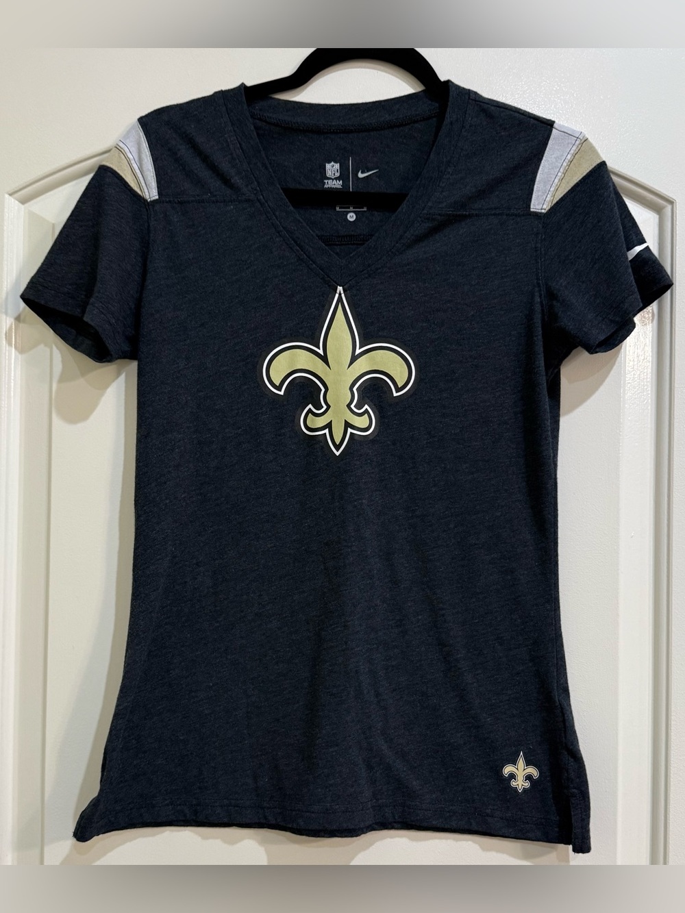 Nike Women's Black & Gold New Orleans Saints Fleur-de-Lis V-Neck Tee